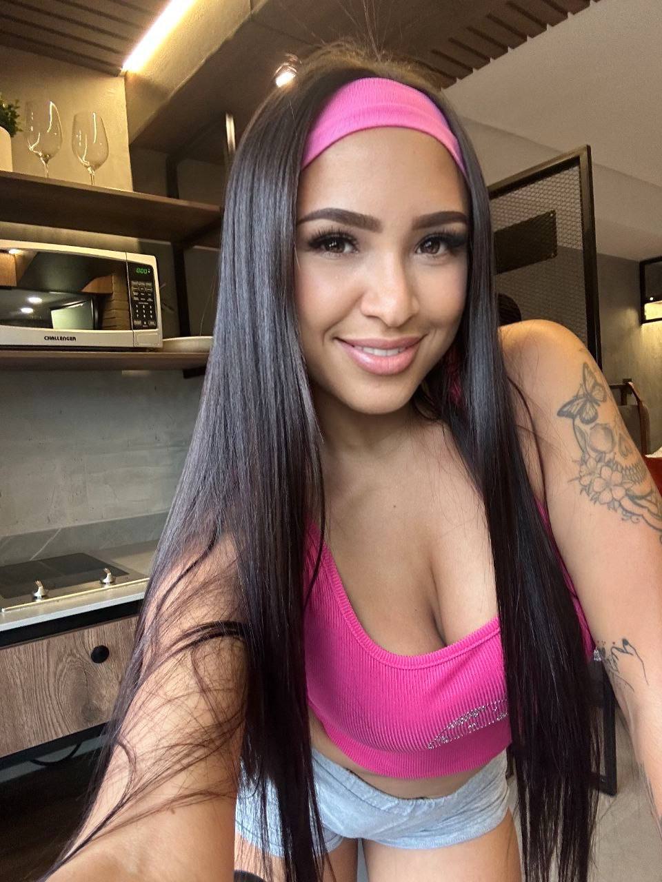 Sarah🖤hottest peruvian girl on OF🔥 content 6