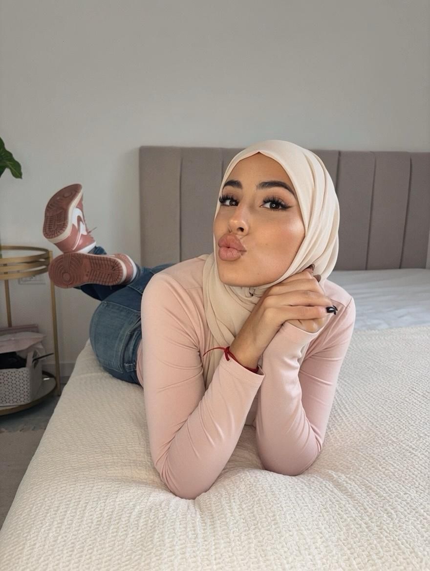 Shirin ☽ شيرين 🍇 preview
