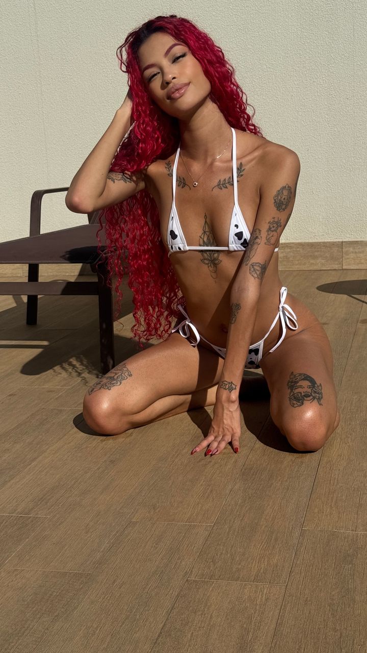 Tattooed Latina Goth 🖤💀