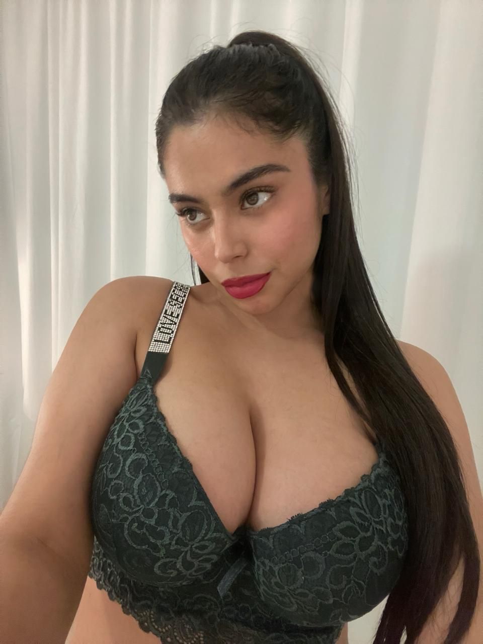 Jasmine Noor OnlyFans photo 4