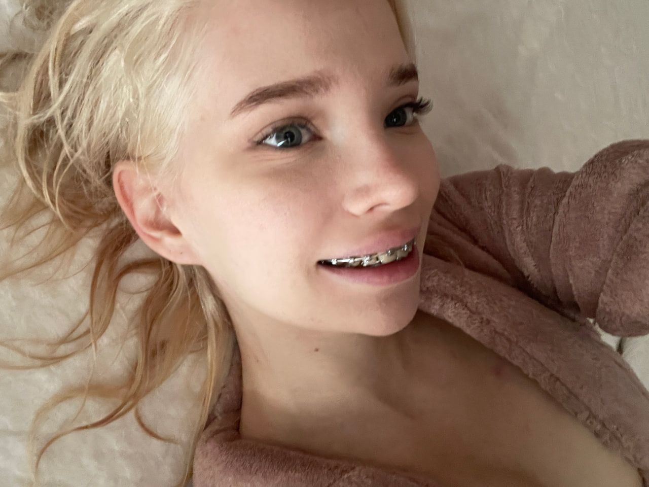 Stasy — sample content 8