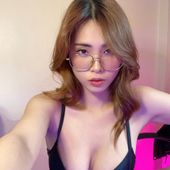 Kira 💎 content preview 1